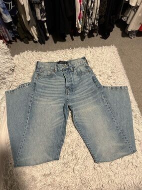 Aeropostale High-Rise Light Blue 90’s Baggy Jeans